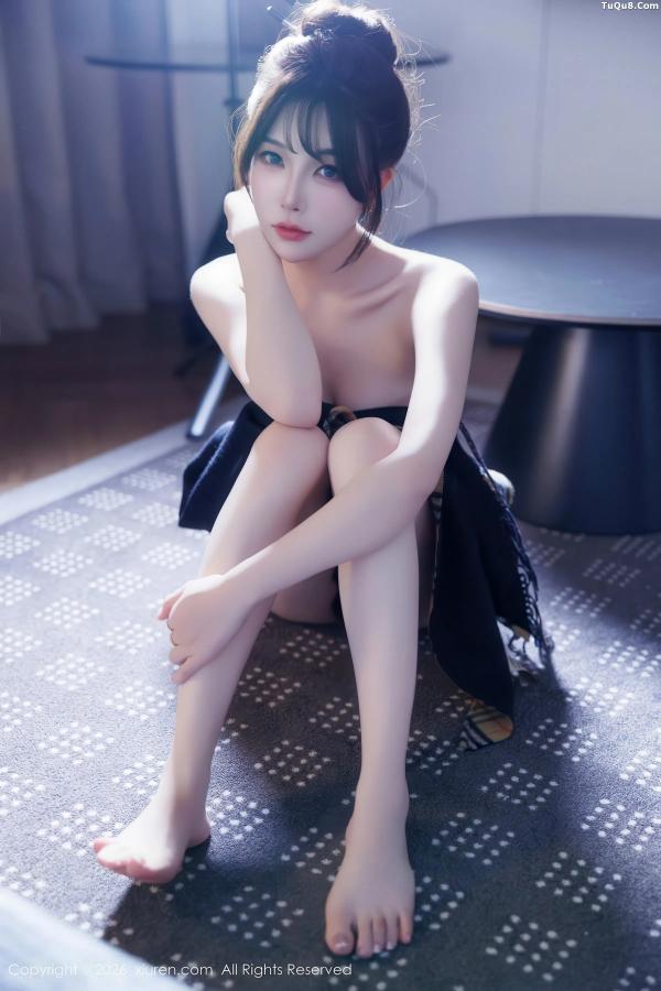   [XiuRen]高清写真图 2026.01.27 No.11281 莉芝荔枝 黑色西服第75张图片